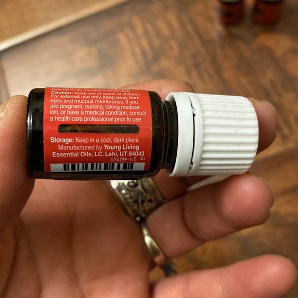 New young living R.C. Pure essential oil blend - Picture 3 of 3